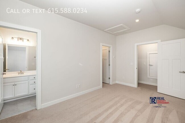 Building Photo - 7216 Sky Meadow Dr