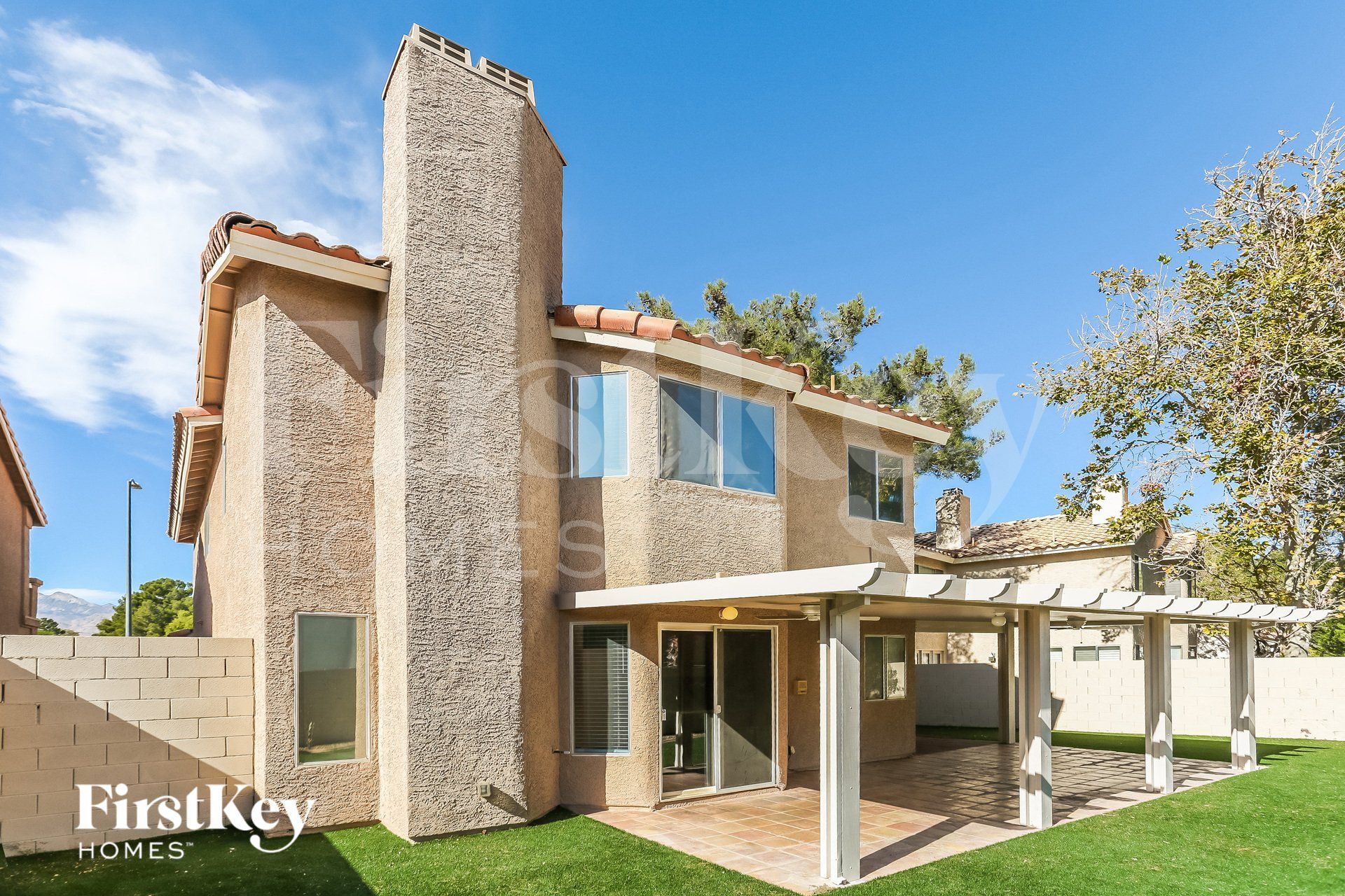 Building Photo - 2328 Brighton Shore St