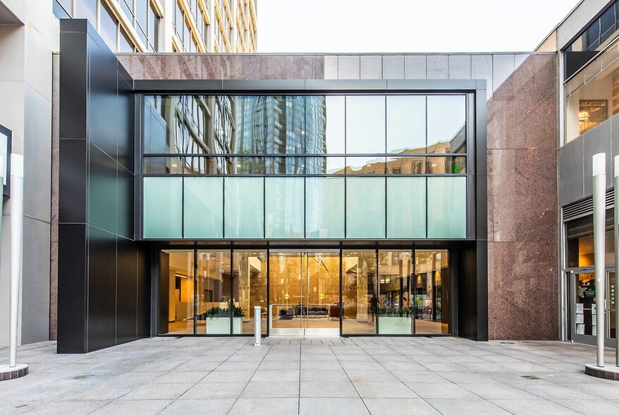 Building Photo - Fox Plaza