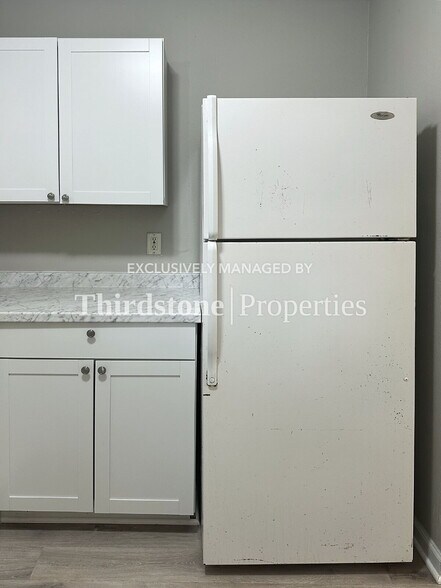 Building Photo - 2148 Baldwin St