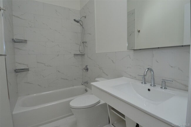 Building Photo - 33 Terrace Pl