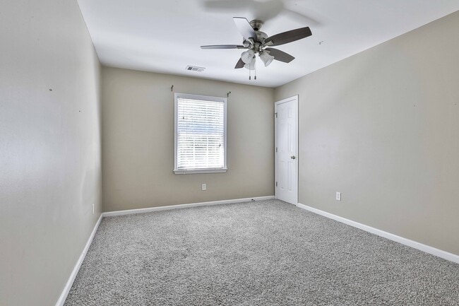 Building Photo - 145 Covey Crossing