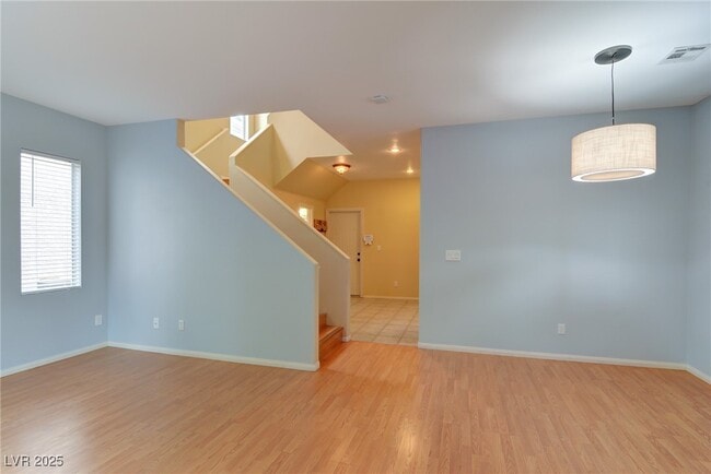 Building Photo - 10013 La Paca Ave