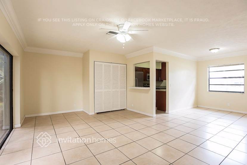Building Photo - 636 Kingbird Cir