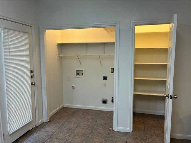 Building Photo - 2514 Allred Dr