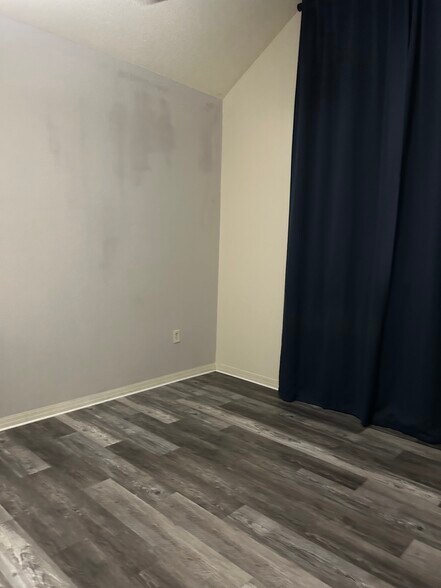 Building Photo - 5007 Sunridge Palms Dr