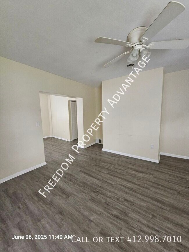 Building Photo - 130 Hall Ave