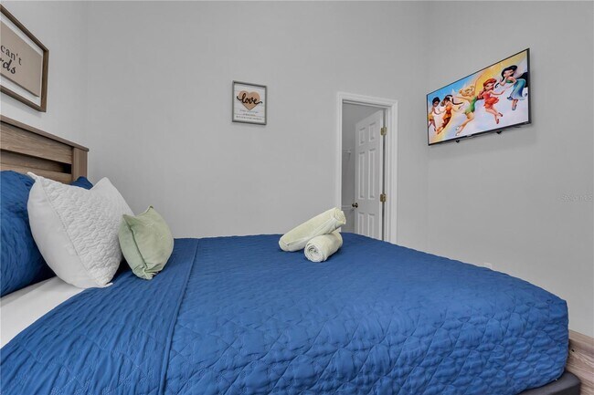 Building Photo - 16635 Palm Spring Dr