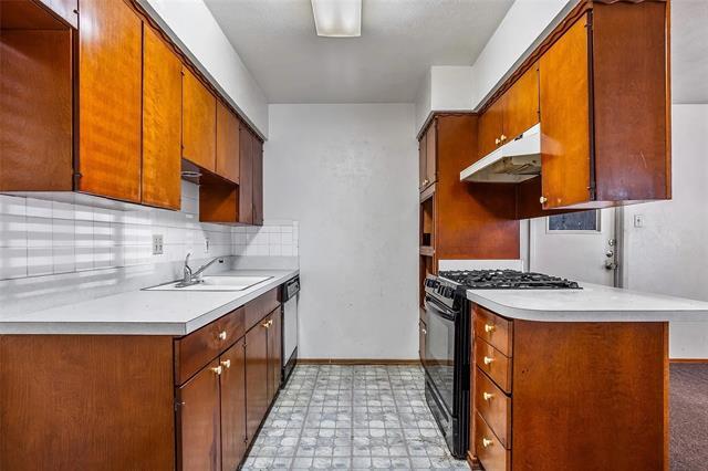 Building Photo - 724 E Mustang St