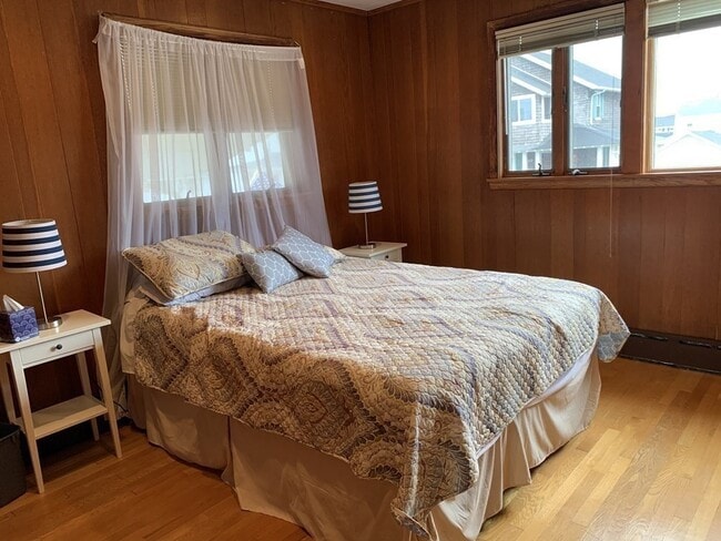 Building Photo - 124 Manomet Ave