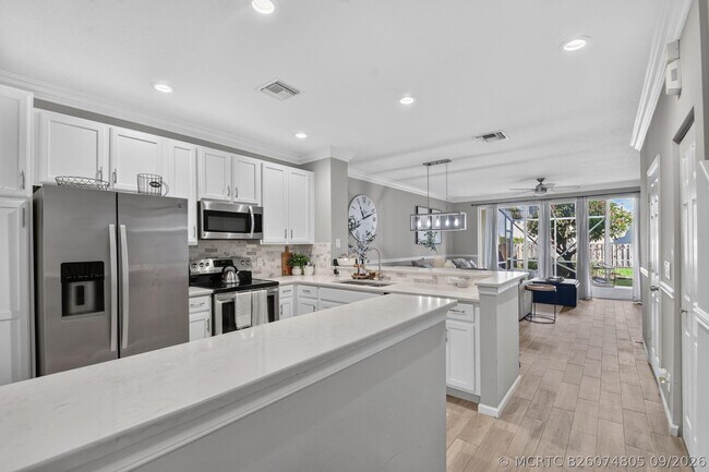 Building Photo - 8093 Briantea Dr