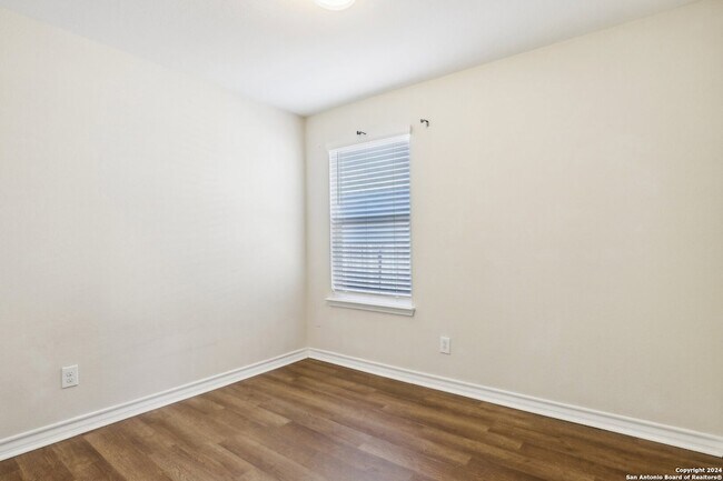 Building Photo - 6906 Quantum Lp