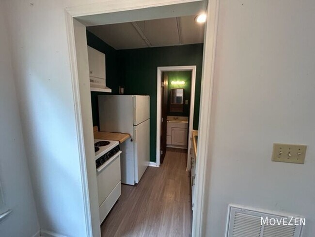 Building Photo - 5008 Alamo Ct