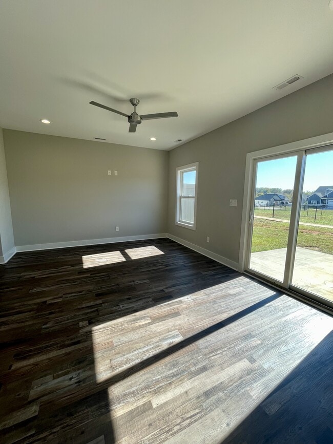 Building Photo - 39 Zentry Pl