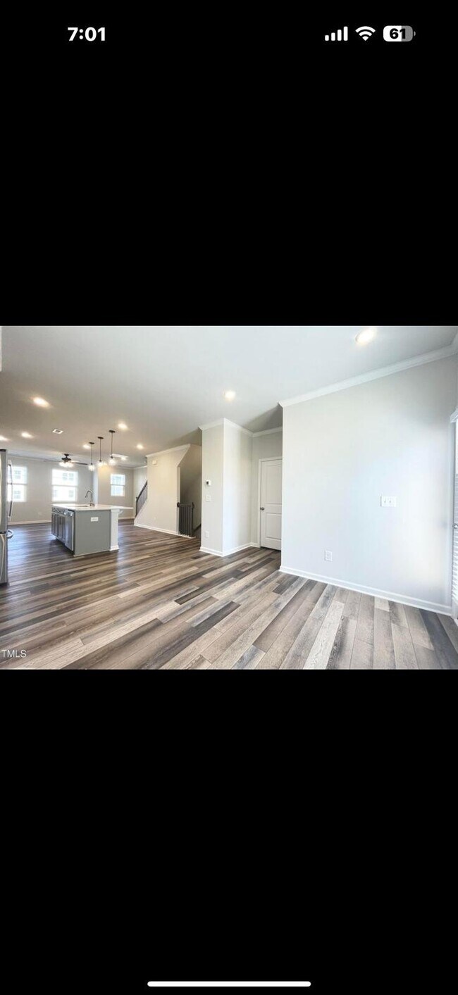 Building Photo - 419 Carolina Spgs Blvd