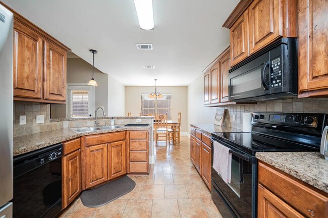 Building Photo - 19107 River Rock Dr