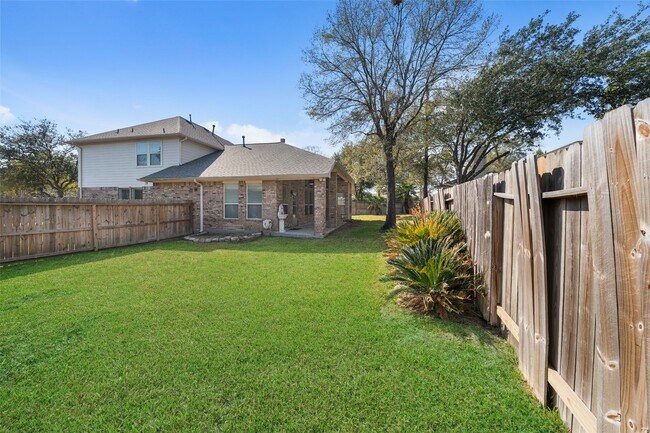 Building Photo - 8406 Oak Villa Ct