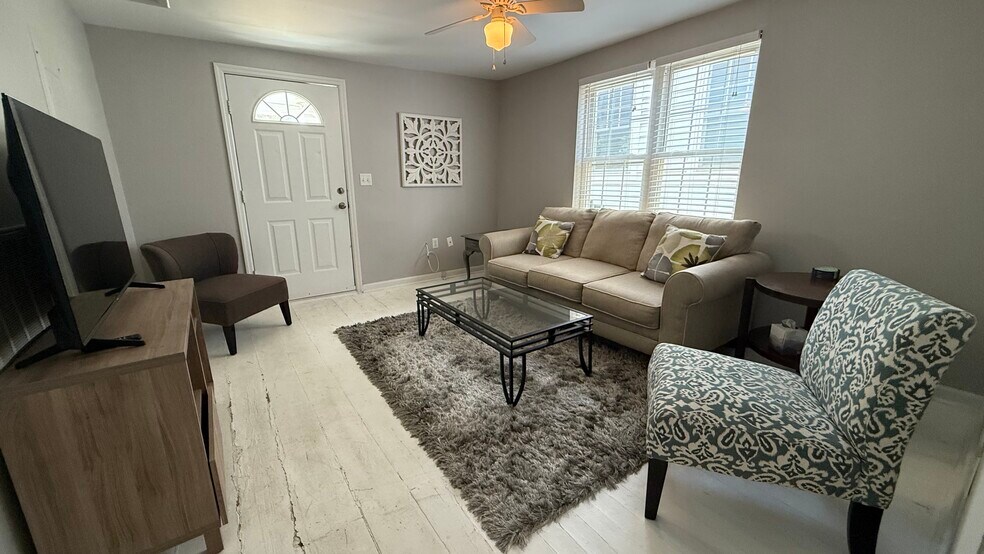 Building Photo - 286 Ashley Ave