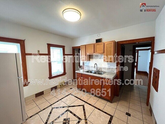 Building Photo - 2728 N 47th St