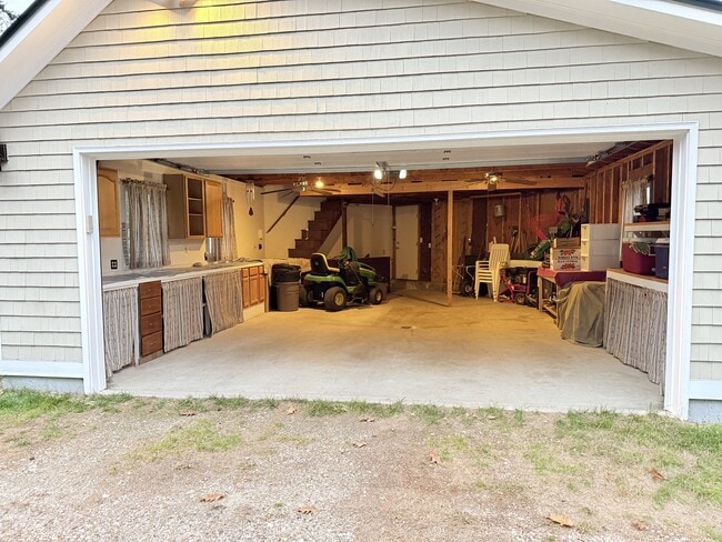 Building Photo - 29 Starlight Dr