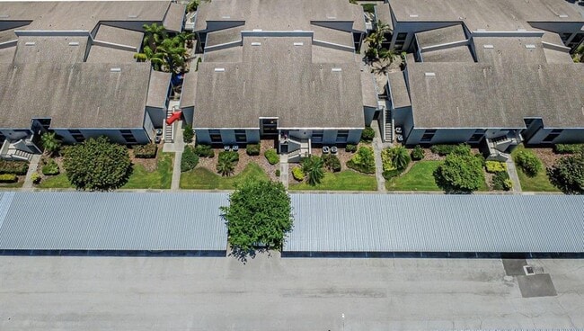 Building Photo - 2599 Countryside Blvd