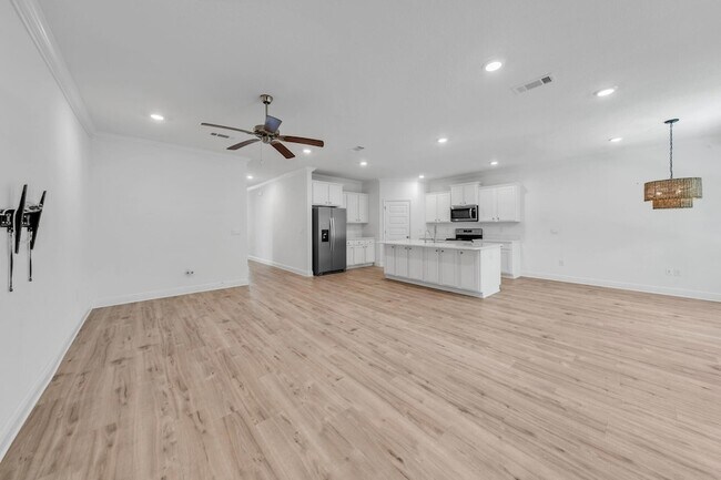 Building Photo - 247 JRS Wy