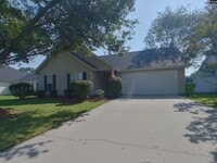 Building Photo - 92 Providence Plantation Cir