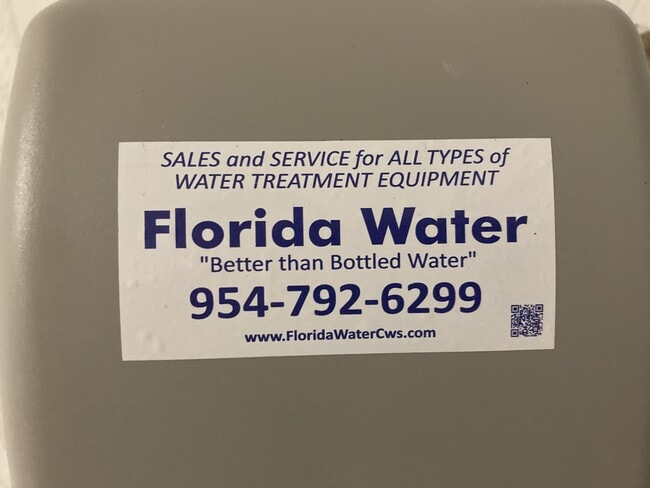 Building Photo - 10092 Brickhill Dr