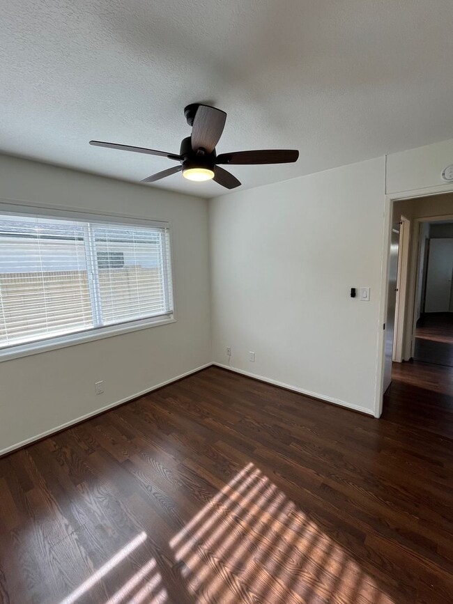 Building Photo - Charming 3 Bedroom, 2 Bath Single Family Home for rent in Seal Beach, CA!