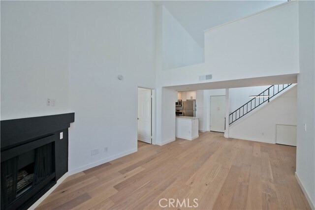Building Photo - 5540 Owensmouth Ave