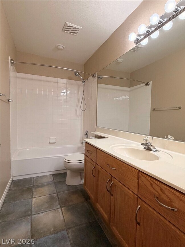 Building Photo - 212 Horizon Peak Dr