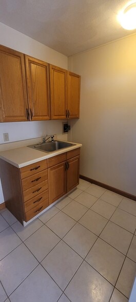 Building Photo - 15 Landers Rd