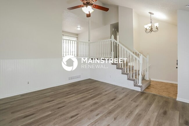 Building Photo - 3 Bedroom Pet-Friendly Home in KANSAS CITY, MO with Main Street Renewal