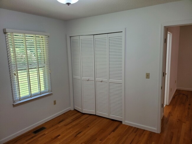 Bedroom 3 - 40 Bluebird Lane