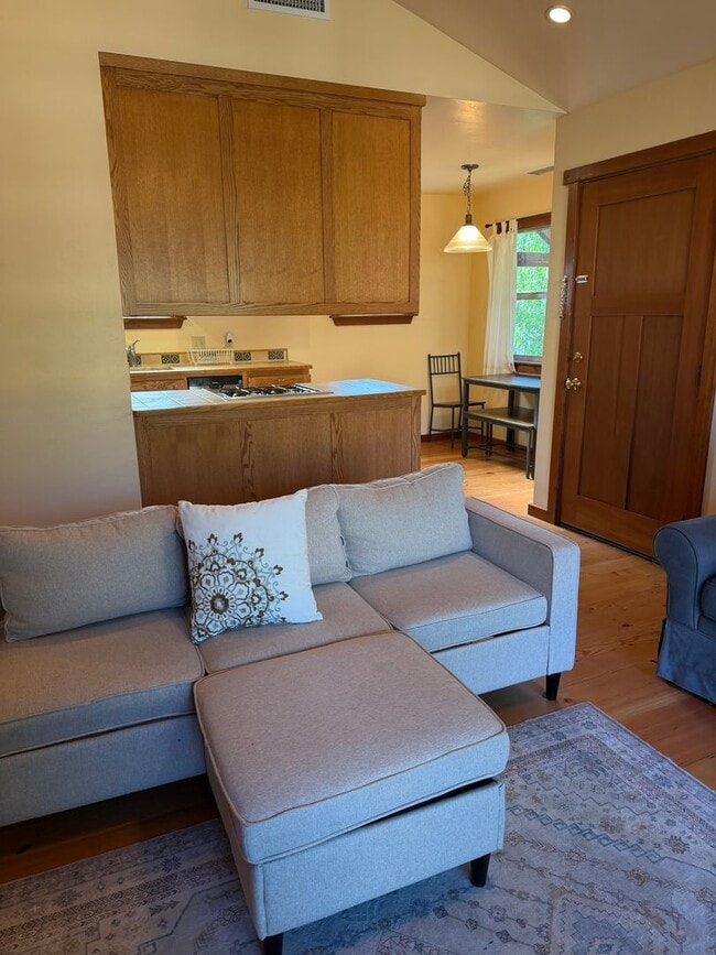 Building Photo - Heart of Downtown Ojai