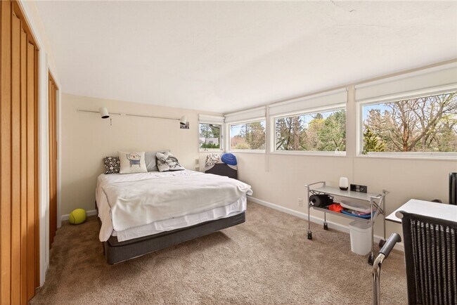 Building Photo - 53 Golfside Pkwy