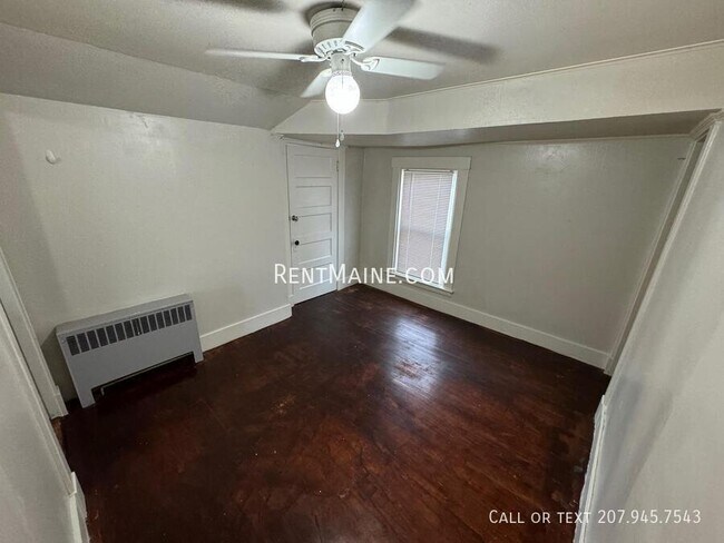 Building Photo - 145 Essex St