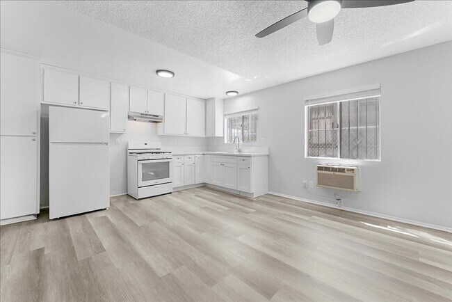 Building Photo - 2919 Baldwin St