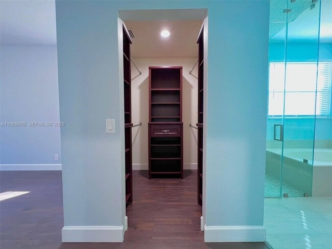 Building Photo - 833 Vista Meadows Dr