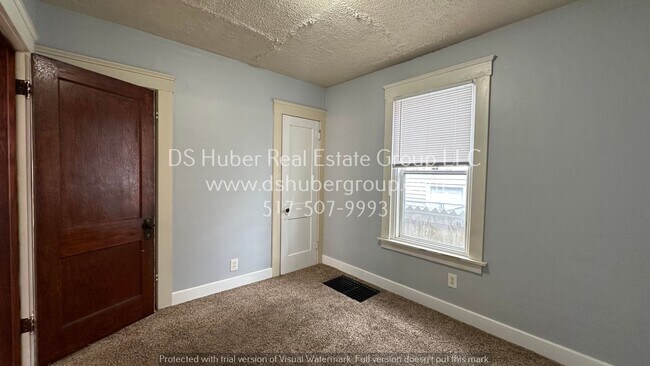Building Photo - 824 Cleveland St