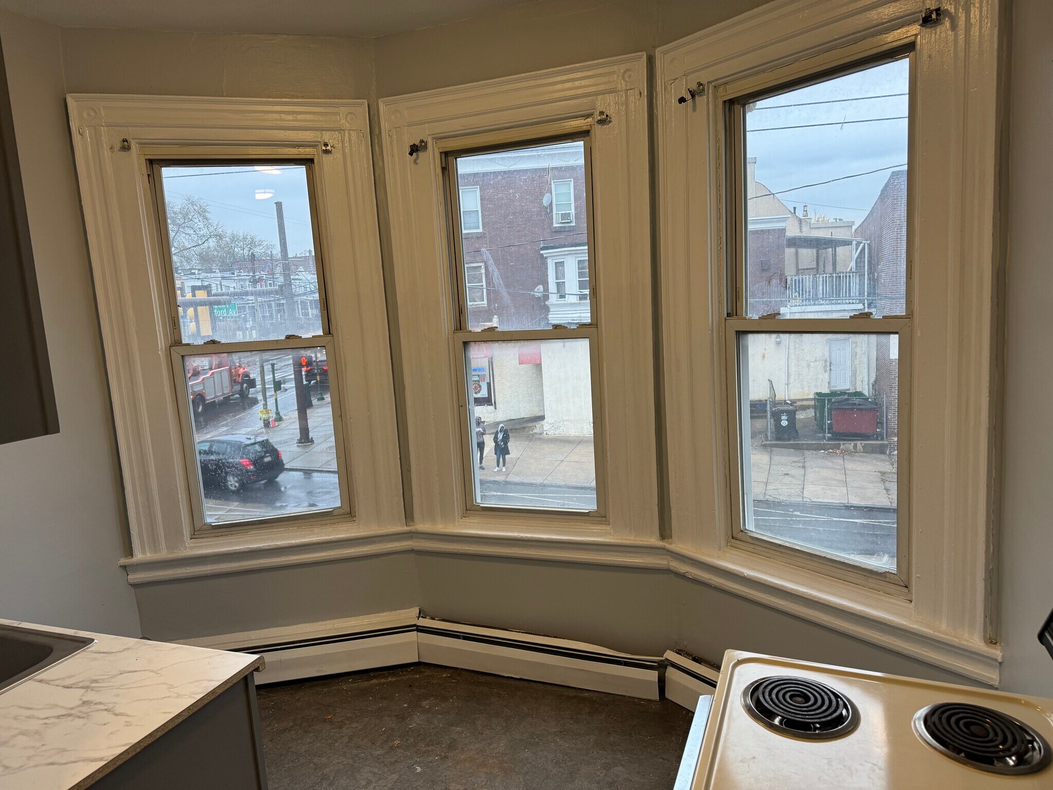 Building Photo - 559 N 63rd St