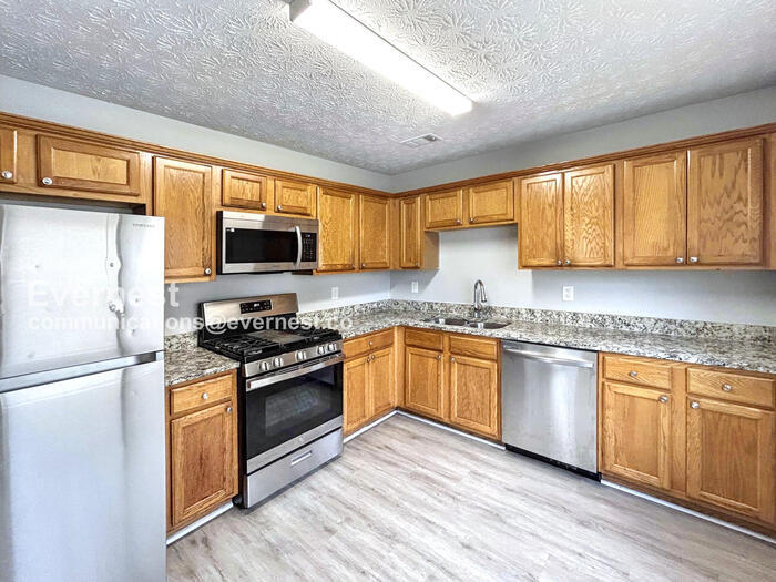 Building Photo - 1194 Stoneham Ct