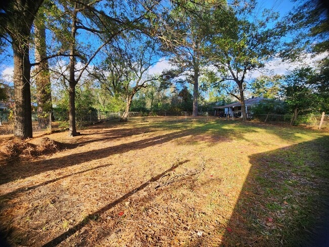 Building Photo - 1808 Corbitt St