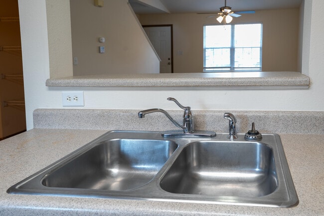 Building Photo - 5718 Canaveral Dr