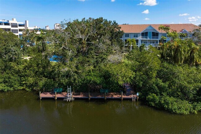 Building Photo - 850 S Tamiami Trl