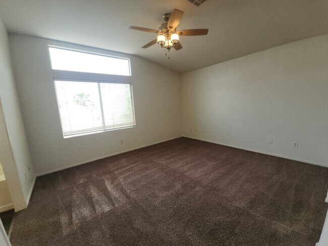 Building Photo - 9907 Sparrow Ridge Ave