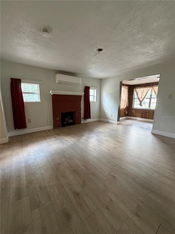 Building Photo - 443 McFall Ave