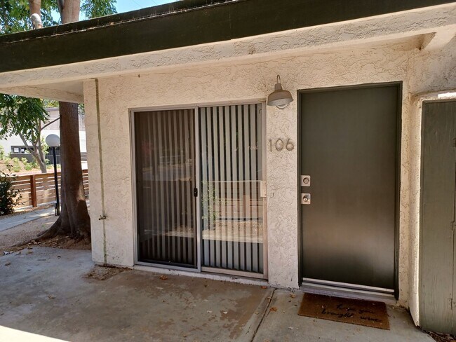 Building Photo - Individual Bungalows: All 1 bedroom/ 1 bat...