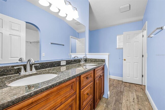 Building Photo - 17029 Torvest Ct