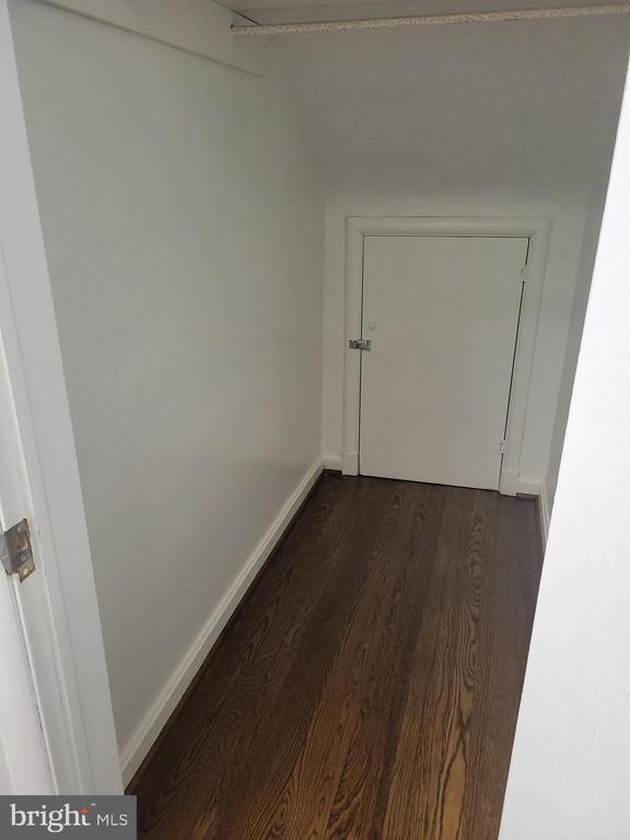 Building Photo - 2250 N Quantico St